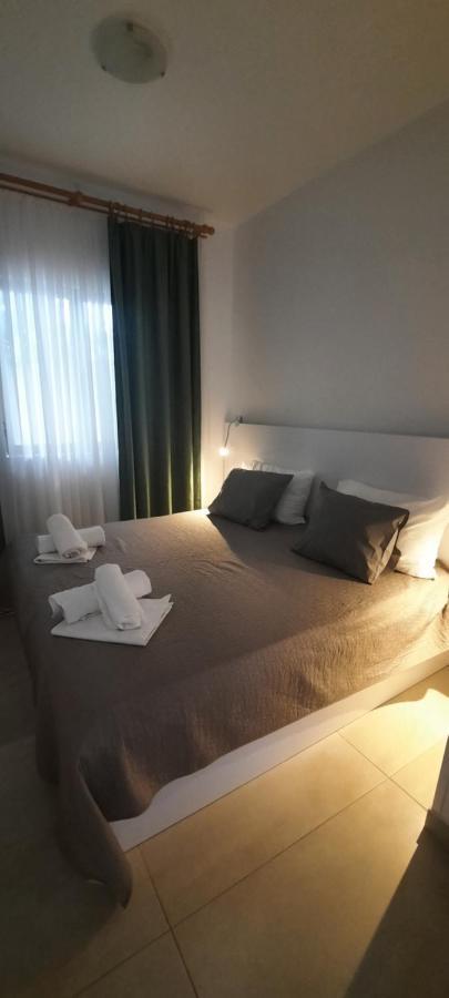 Apartmani Maris III Rab Town Buitenkant foto
