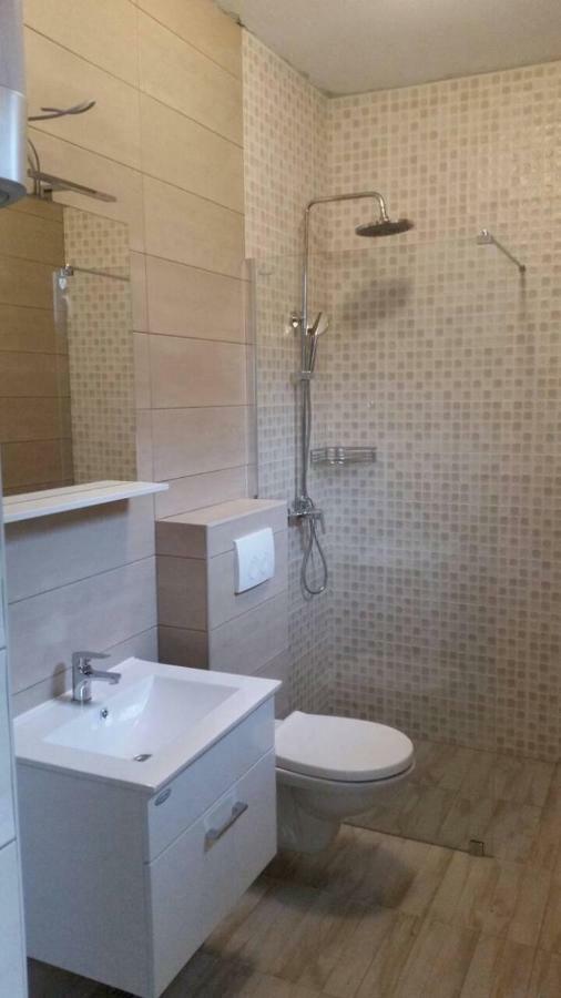 Apartmani Maris III Rab Town Buitenkant foto